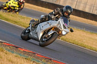 Evening Adv_Mid Group Silver_Grey Bikes
